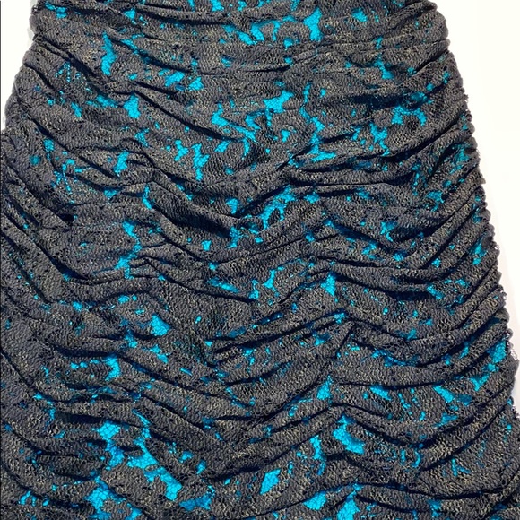 Alice + Olivia  bodycon lace dress prom - Picture 15 of 16